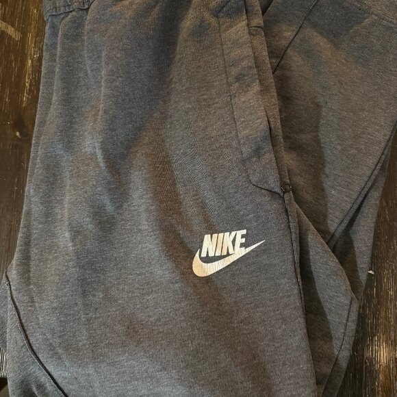 Men's Nike Joggers - Picture 1 of 3